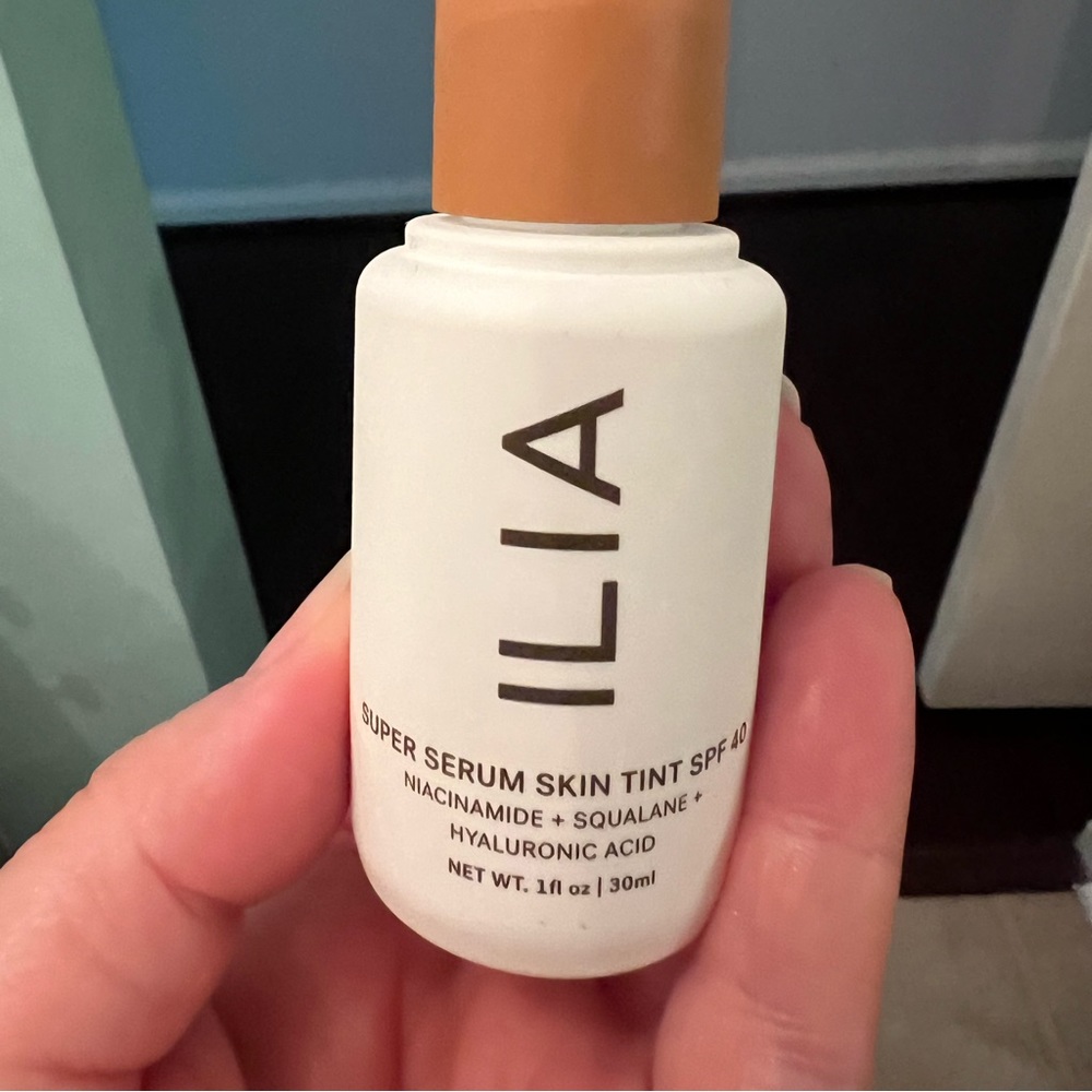 Ilia Super Serum Skin Tint ST12.5 like new